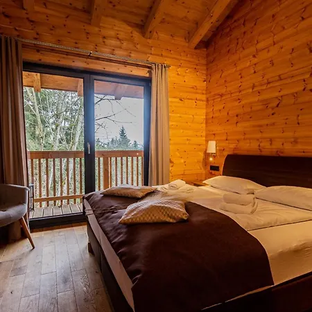 Nyaraló Dinkel In *