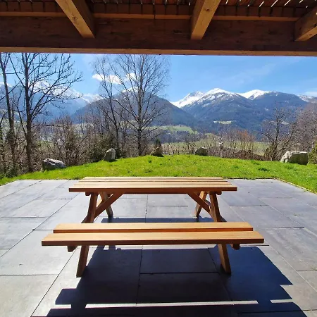 Nyaraló Dinkel In *